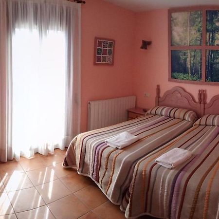 Hostal La Vega Peralejos Εξωτερικό φωτογραφία
