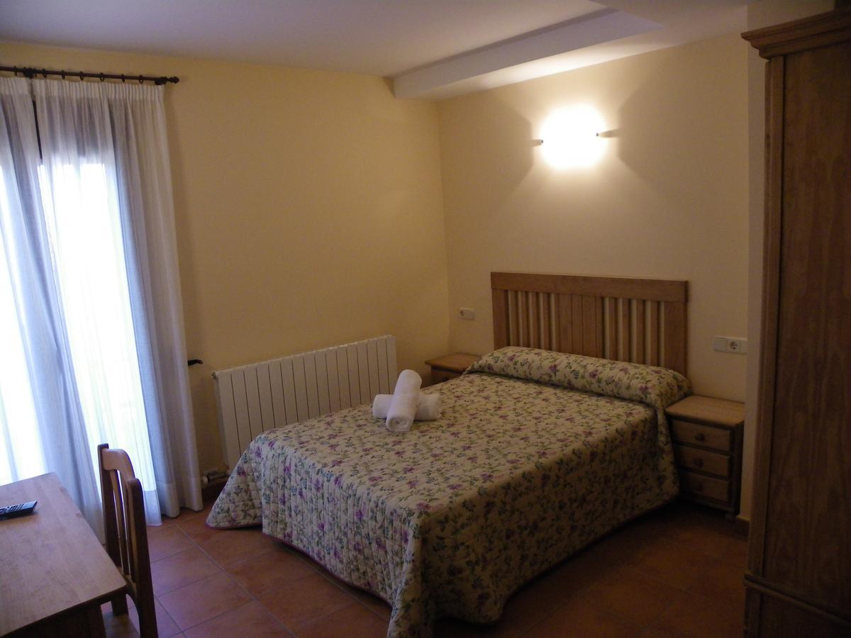 Hostal La Vega Peralejos Εξωτερικό φωτογραφία