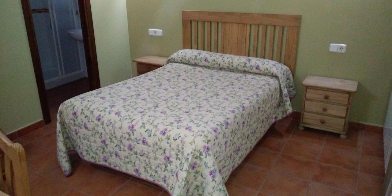Hostal La Vega Peralejos Εξωτερικό φωτογραφία