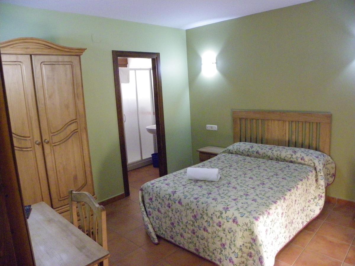 Hostal La Vega Peralejos Εξωτερικό φωτογραφία